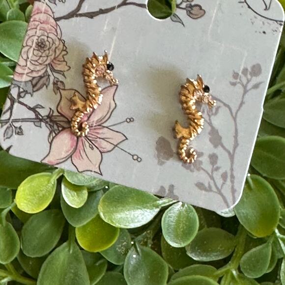 BOGO FREE SEAHORSE STUD EARRINGS - Picture 3 of 4